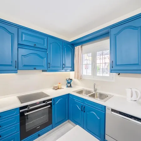 Ferienhaus Yiasemi Maison *