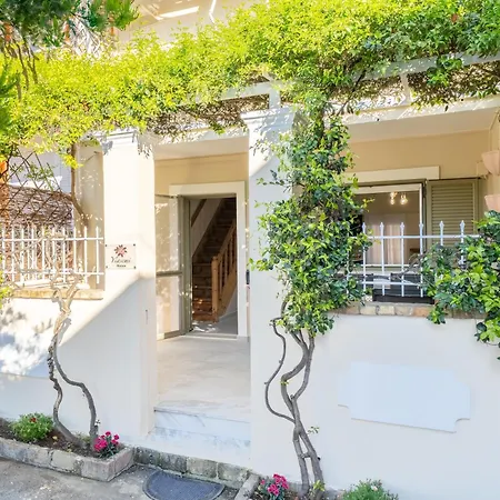 Yiasemi Maison * Alepou