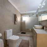 Yiasemi Maison