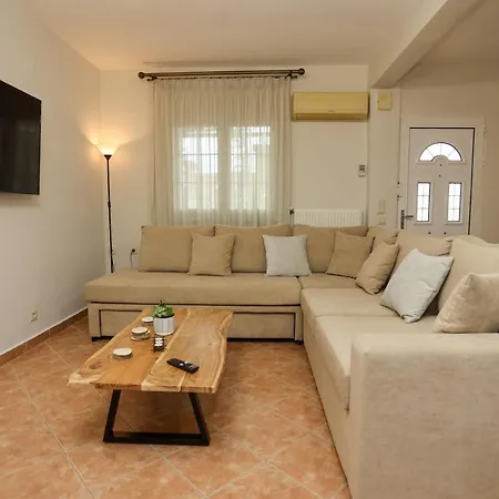 Yiasemi Maison Holiday home *