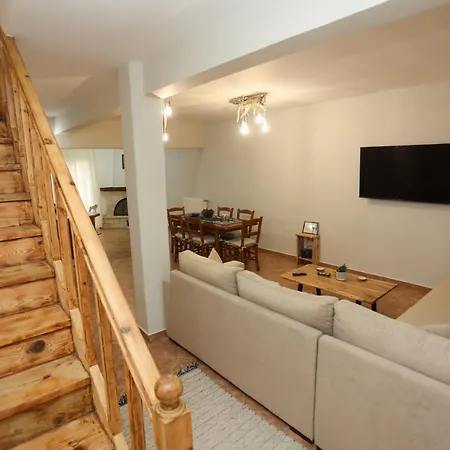 Holiday home Yiasemi Maison Alepou