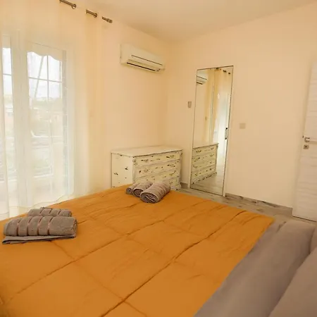 Holiday home Yiasemi Maison *
