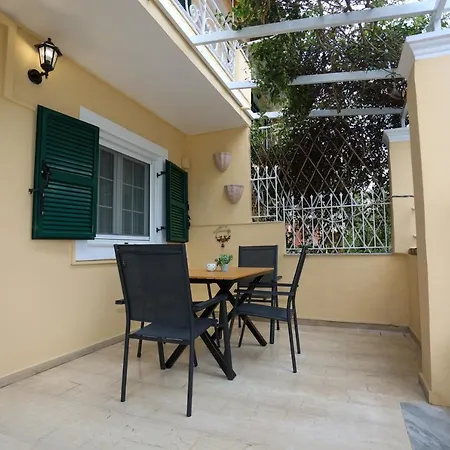 Yiasemi Maison