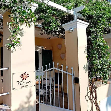 Yiasemi Maison