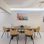 Yiasemi Maison *