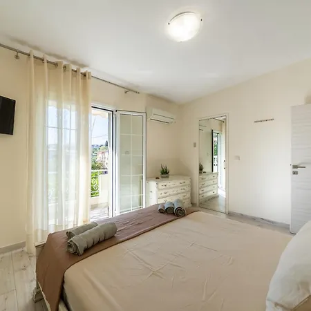 Tatil Evi Yiasemi Maison Alepou